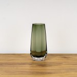 ⁦فازة كريستال اخضر وودي⁩ - الصورة ⁦3⁩