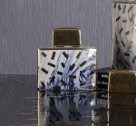 جرة سيراميك ذهبية