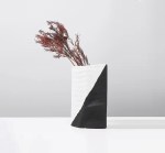 فازة أبيض وأسود