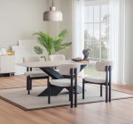 بيلا طاولة طعام