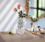 مزهرية زجاجية شفافة