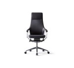 كرسي مدير جلد أسود