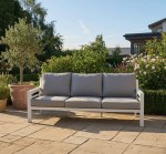 جلسة خارجية