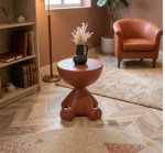 طاولة جانبية